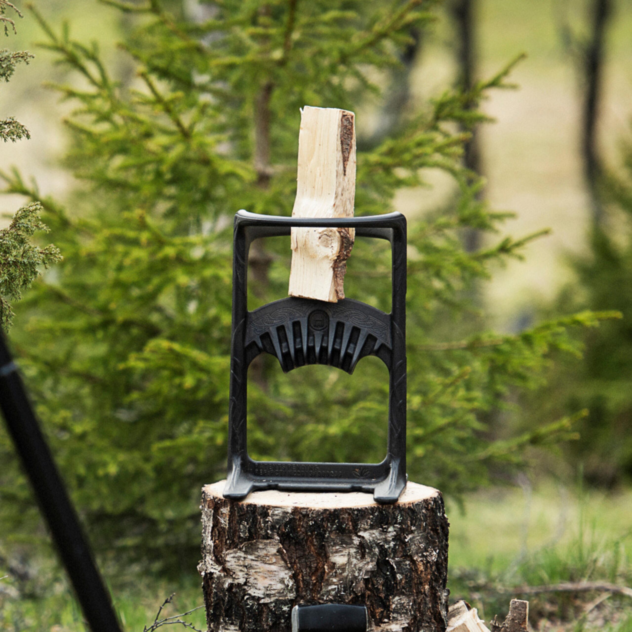 Kindling Cracker™ Standard - Firewood Splitter in Cast Iron